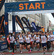 SportScheck Stadtlauf München 2017: Start der 3. Gruppe Halbmarathon (©Foto: Martin Schmitz)